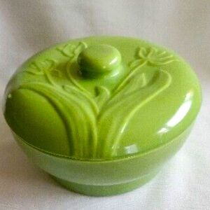 MCM Santa Anita Pottery 2 QT Covered Casserole Tulips Modern Lime